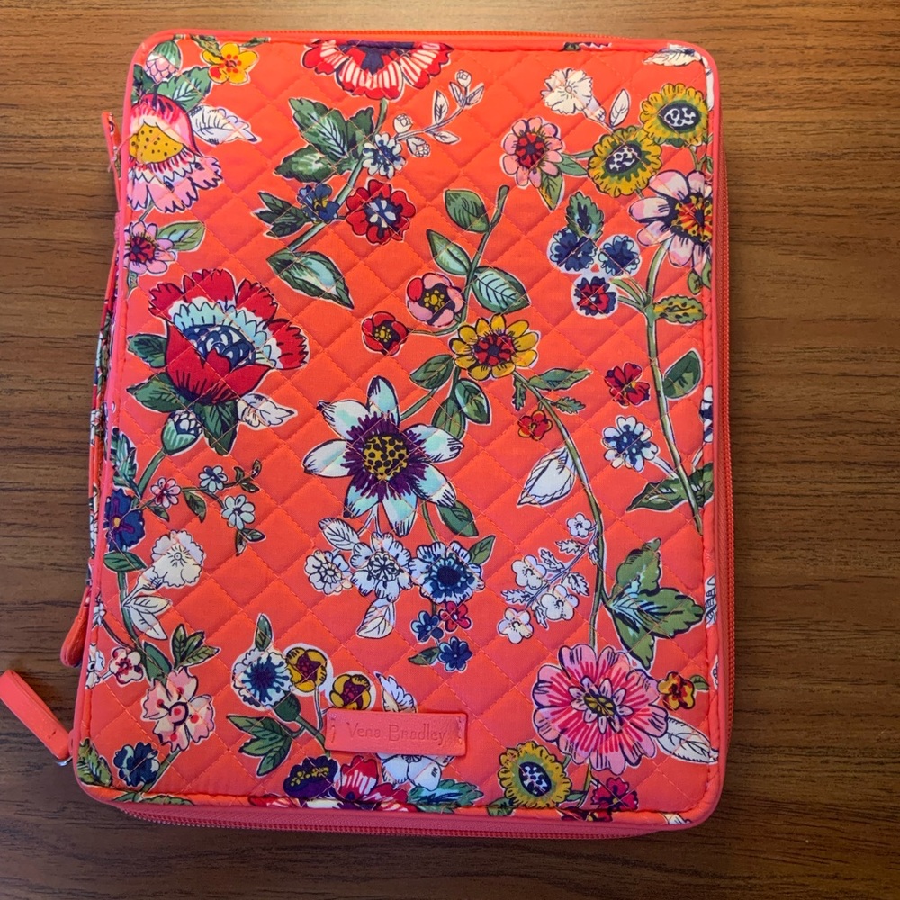 Vera Bradley Tablet Tamer Organizer